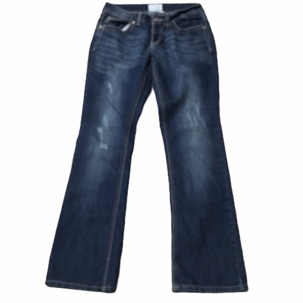 Cg Cg distressed mid rise boot cut jeans. Sz 4